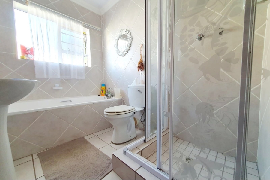 2 Bedroom Property for Sale in Dana Bay Western Cape